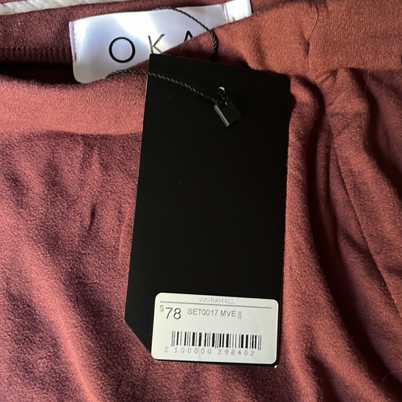 Workhall- Okakie mini skirt and crop top - Picture 3 of 3